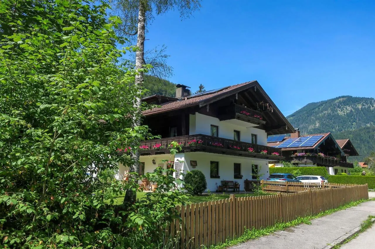 Haus Hochhaeusler Apartment Schneizlreuth